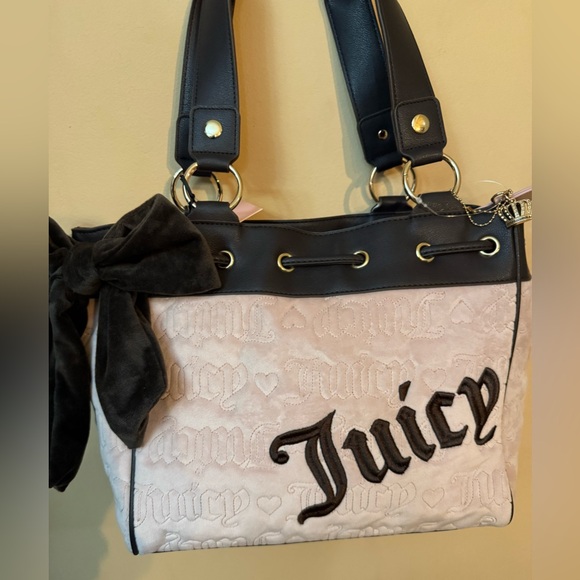 Juicy Couture Blush and Brown Velvet Bow Shoulder Tote - Picture 3 of 12